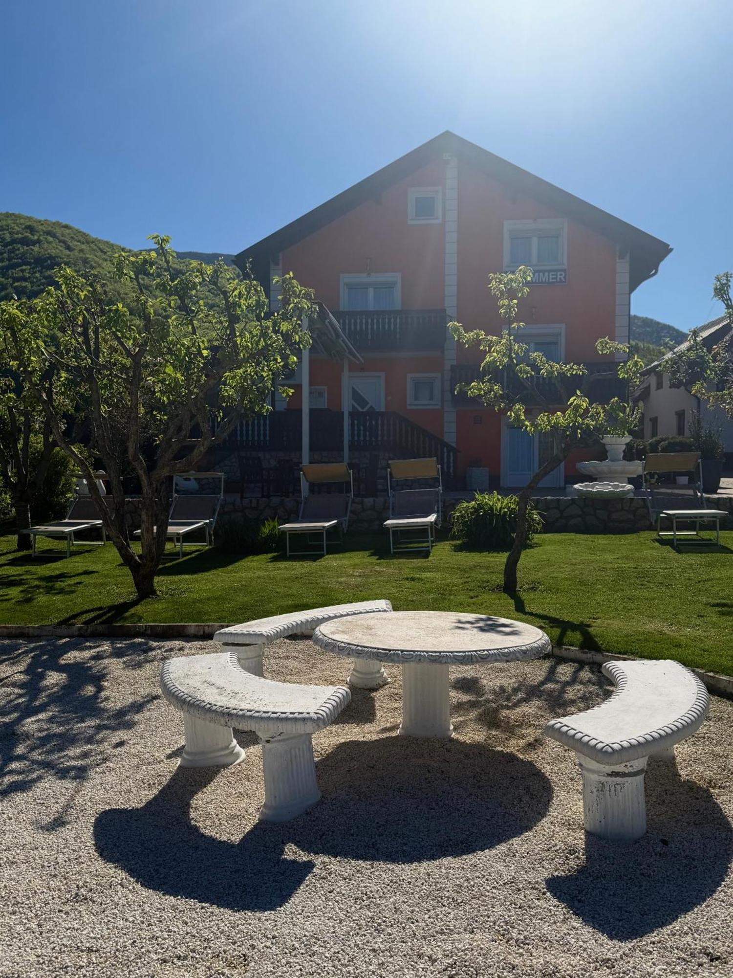 Plitvice Pension Perisic Korenica Exterior photo