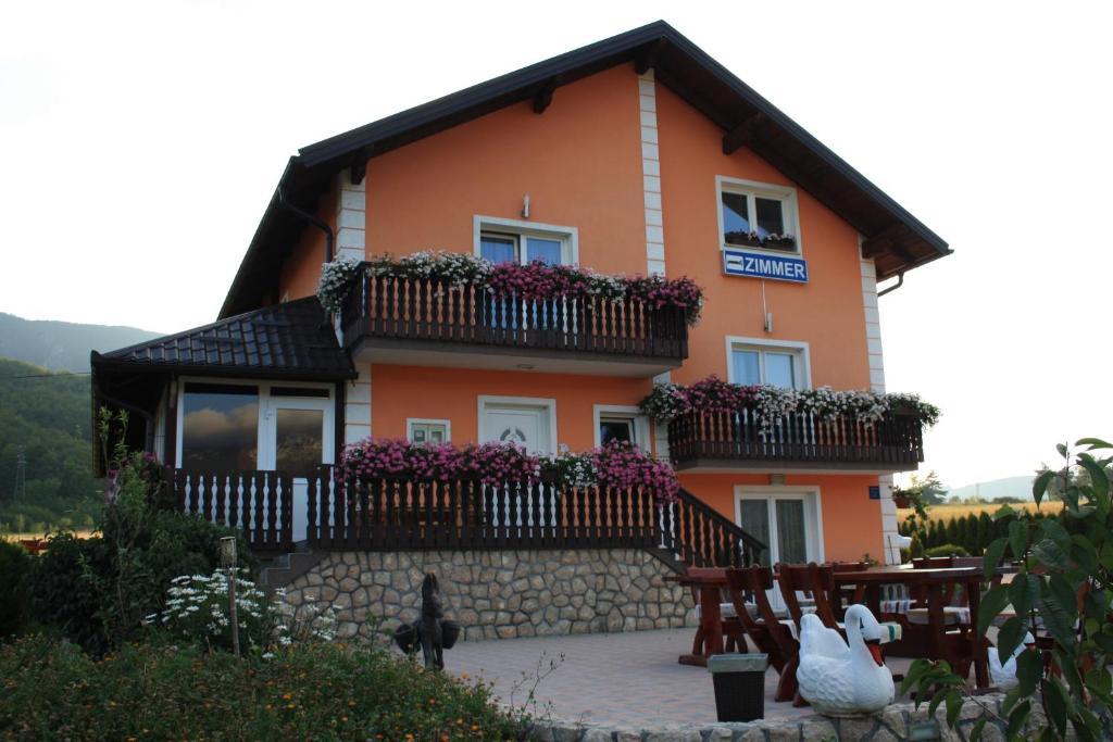 Plitvice Pension Perisic Korenica Exterior photo